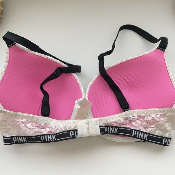 Pink bra - Picture 3 of 4